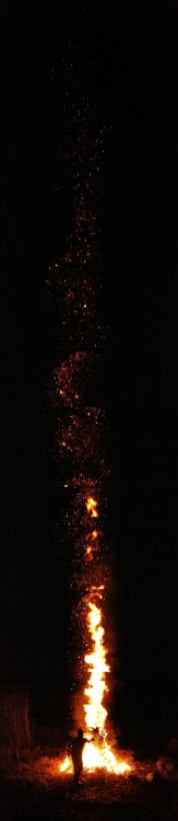 titan-of-stone:   preposterousw:  into-the-sarchasm1:   arianna738:  My phone’s camera accidently started doing a vertical panorama. Decided to give it a go and got this really cool pic!   Dang    “Do you love the color of fire?”  Sometimes I forget