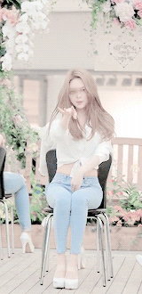 hangeuk: [ 2 / ? ] fave fancams // jei   you’re pitiful preview