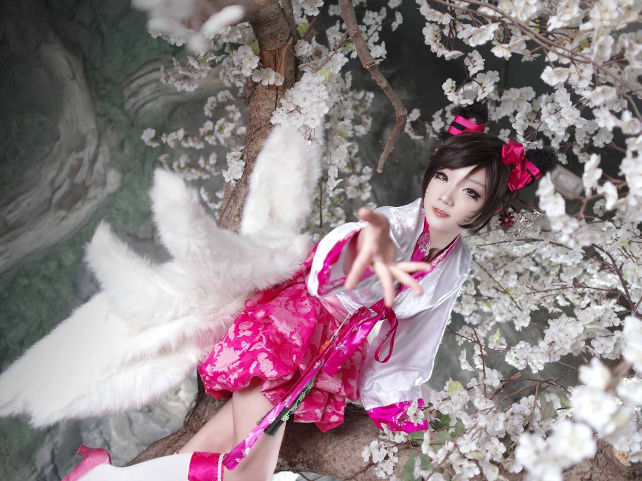 League of Legends - Ahri (Aza Miyuko) 1-1