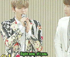 chandoo:  dongwoo taking a page out of woohyun’s book of fanservice   