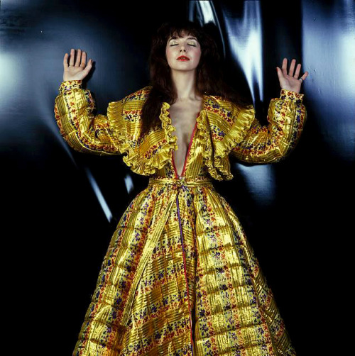 tesserariuss:Kate Bush photographed by Claude Vanheye wearing a Fong Leng dress in the 1970′s