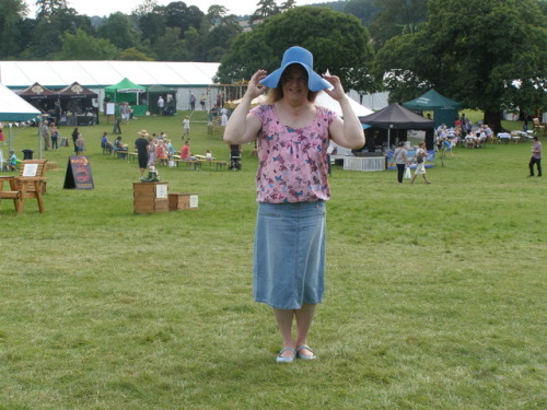 Attending a craft fair on Bank Holiday Monday. The brim of the hat was too floppy.