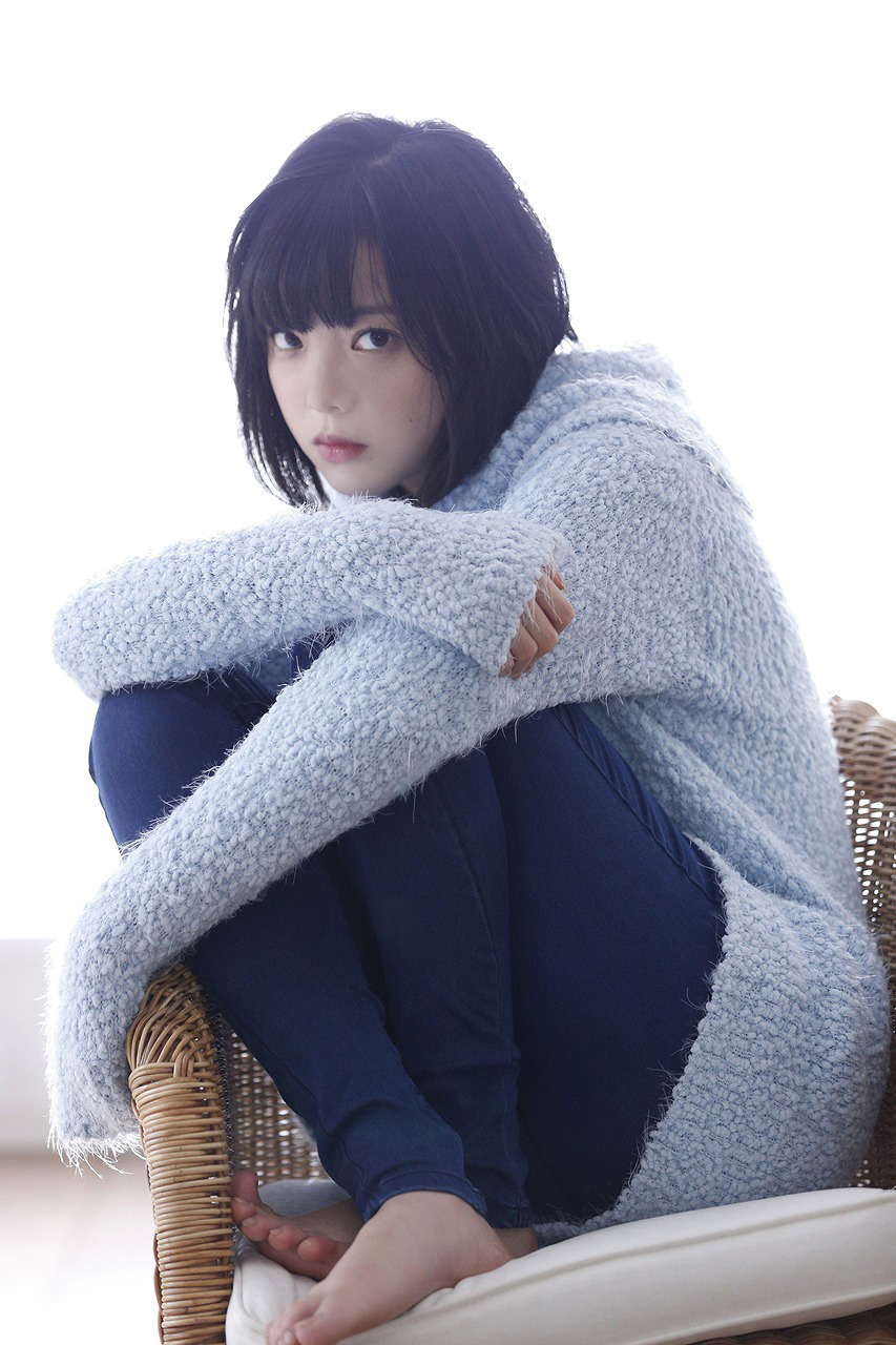 yic17:    Hirate Yurina (Keyakizaka46) | Hustle Press 2016.11.27 Issue #1 