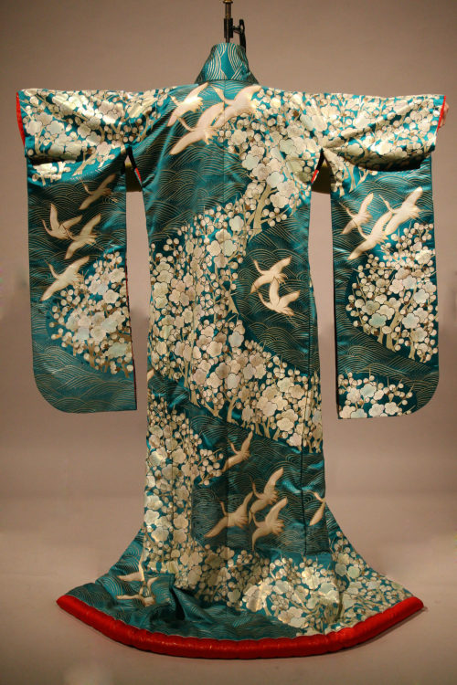 fashionsfromhistory: Wedding Kimono 1980-2000 Japan NowesArk