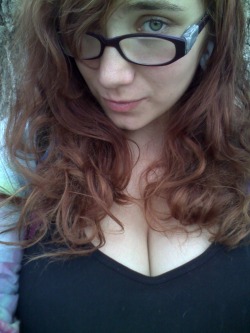 chillycurves:  It was a long winter. They needed a little sun :o