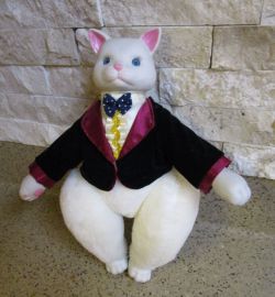 remanedurart: the-final-pam:  dollocalypse:   oak23:   elizabethplaid:   Vintage Victorian 11&quot; Ceramic Cat Doll In Tuxedo Collectibles Figurine  The body is plus and has jointed legs. And there was this additional view:  bode   Unrealistic cat beauty