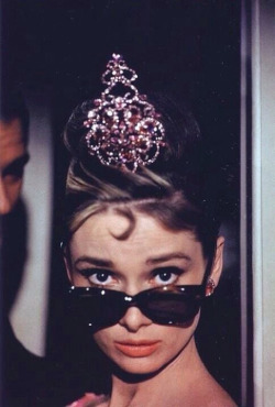 fit-vogue:  Audrey Hepburn 🎀 on We Heart