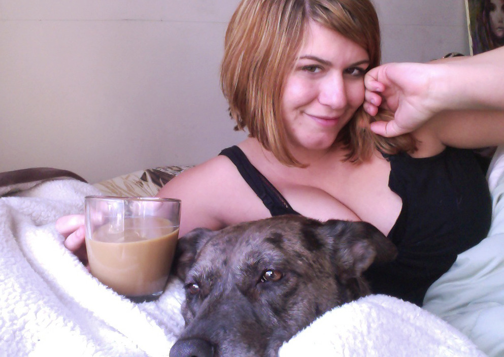 thickchicksrock:  londonandrews:  I’ll be back on tomorrow…. xo  Pretty smile.