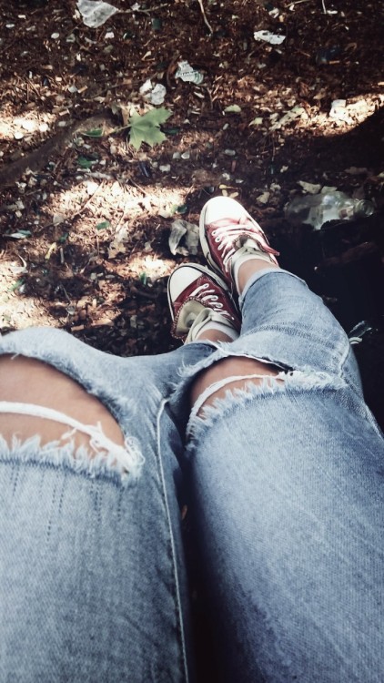 #legs #jeans #converse 