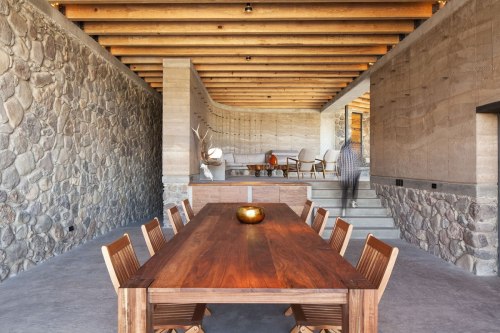 nonconcept:  The Cave in Pilares Project, located in Coahuila, Mexico by Studio Greenfield. (Photography: Adrian Llaguno)  Oh I really like this one!