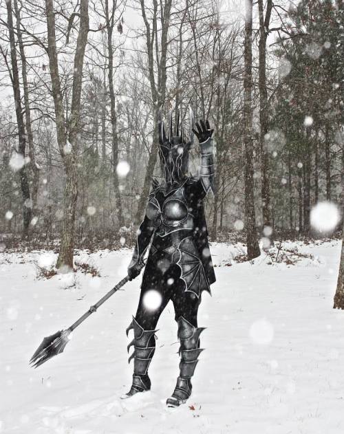 elf-of-lorien:baby-perv:cosplay-gamers:Lord of The Rings - SauronCosplay by Fee LynnWHAAAAAT OMG*slo