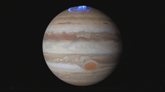 bobbycaputo: Auroras Larger Than Earth Spotted Over Jupiter Jovie’s showing off for Saturn!