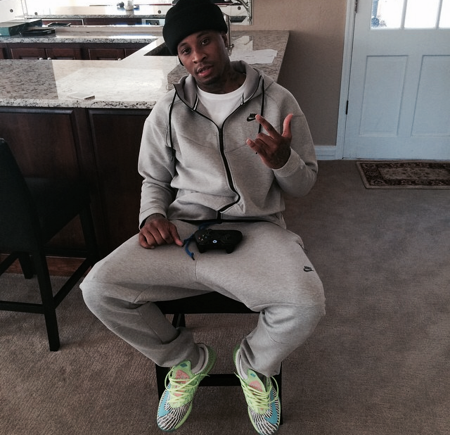reshawndbrown: niggacrusheveryday:  He look so good! That’s can be bae! ♥️❤️😏