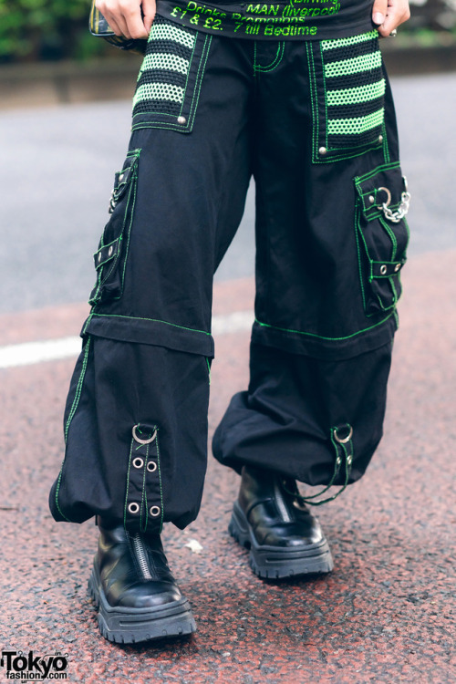 Japanese beauty school student Satoshi on the street in Harajuku wearing a sleeveless t-shirt by MIS