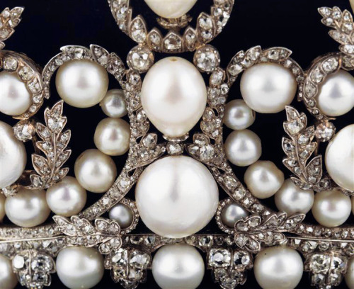 thestandrewknot:Detail of Empress Eugénie of the French’s Diamond and Pearl Tiara, by Gabriel Lemonn