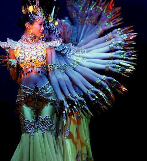 societyandcivilization:  The Thousand Hand Bodhisattva Dance Performed by China Disabled People’s Performing Art Troupe, the Thousand Hand dance is a portrayal of Guan Yin (Chinese: 觀音菩薩), an East Asian spiritual figure of mercy, the Goddess