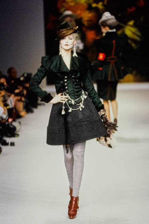  Nadja Auermann by Andreas Kronthaler for Vivienne Westwood Fall 1995 Ready-to-Wear