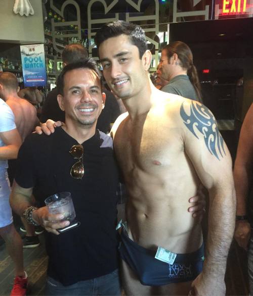 gayweho:  Fun Carlos is out tonight too  #sundayfunday #cheersbitches #revolverwestho @RevolverBarWeHo https://t.co/S5a3VkM9Bs https://t.co/pHDZNVZcGO