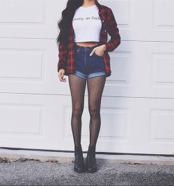 hipster-beauty101:  Random Outfit 