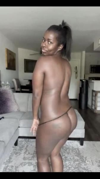 spaceageandforever5293:Camille Winbush