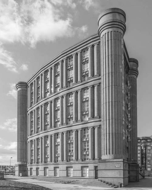 “Espaces d'Abraxas” by Ricardo Bofill, in Noisy-le-Grand. #NoisyLeGrand_LudovicMaillard 