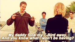farhampton:  veronica mars + cultural references 