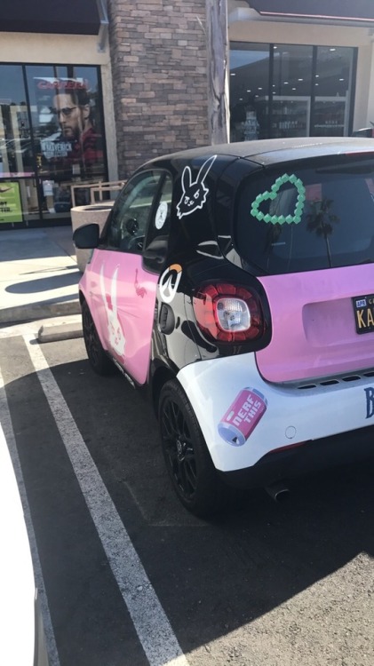 verysmallgirl: let’s chat about how happy seeing this car made me today I NEED THIS CAR IN MY LIFE