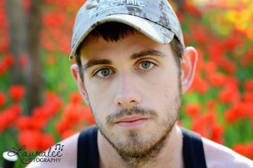 hot4hairy:   Shawn Harris H O T 4 H A I R Y  Tumblr | Tumblr Ask | Twitter Email | Archive | Follow HAIR HAIR EVERYWHERE! 