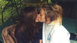 the-inspired-lesbian:  💜