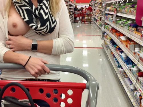 anonface562: willshareher: It seems like every time we go to Target, Elle forgets her bra or panties