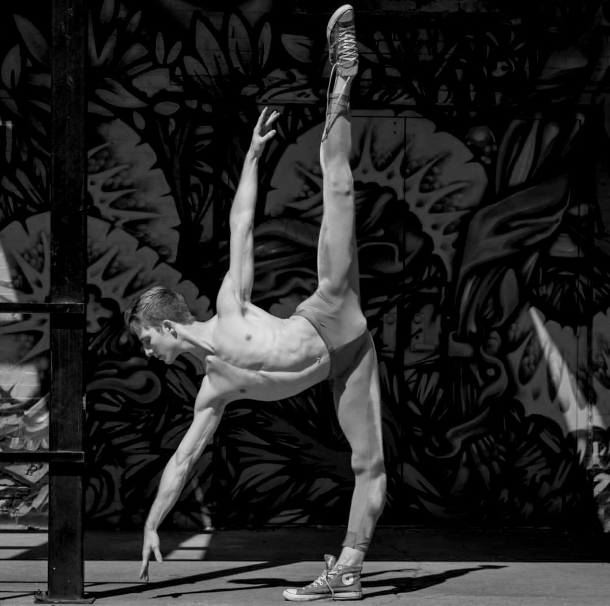 pas-de-duhhh:  Stefan Pichler Goncalves dancer with Joffrey Ballet photographed by