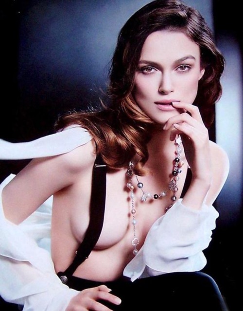 majjesticcelebs:  Sexiest Woman in the World since 2001  FHM Magazin   2006 - Kiera Knightley   Source: FHM, Enquire, IS, more 