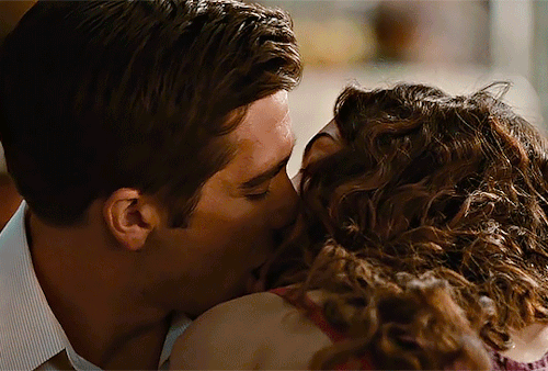 Endless List Of My Favorite Romcom Love Stories : Maggie Murdock (Anne Hathaway) And Jamie Randall (Jake