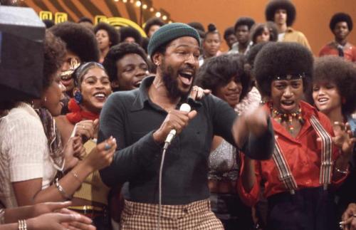 twixnmix: 1970s Soul Train MomentsIke & Tina Turner - aired: April 22, 1972 The Sylvers - aired: