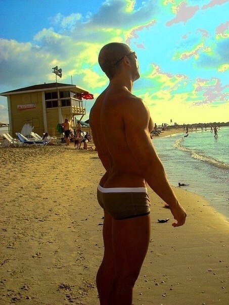 manrumpsxxx:  Follow Me For The Sexiest Rumps On Tumblr