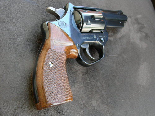 sturdy-wrists:  FN Barracuda [9mm/.38 Special/.357 Magnum]