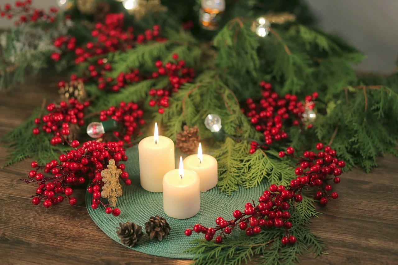 Christmas Homes Decorations - Page 2 990508deb14450c31afe1f50b5a2c76fed4126ed