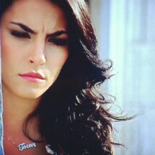  Olha o colar da Mel *—* 