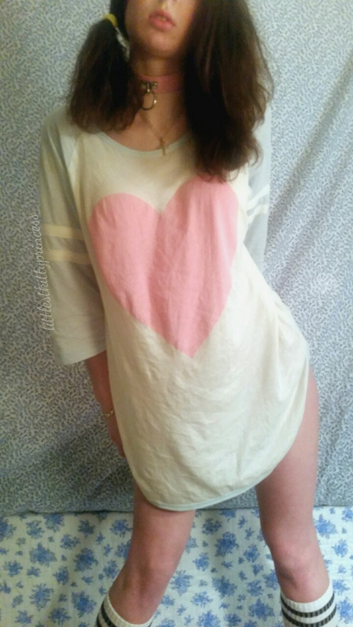 littlestkittyprincess:  My mom texted me a picture today, she said “This is you!”