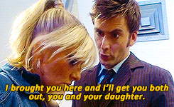 tenxrosetyler:  solthree:  doctor who meme revamp | five brotps (2/5) | Doctor x Jackie  How old are you then, 40, 45? What, did you find her on the internet? You go online and pretend you’re a doctor?   The in-law relationship between the Doctor and