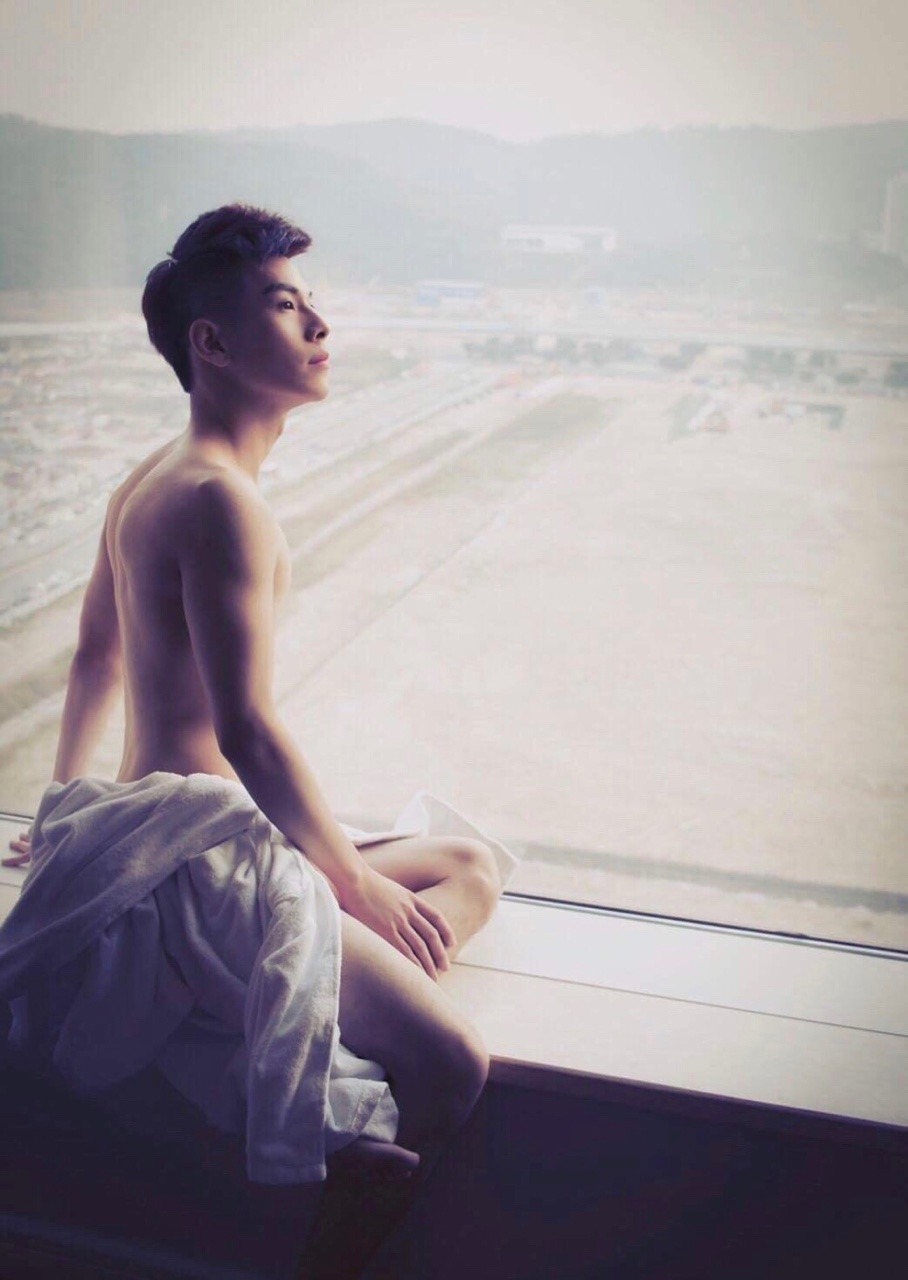 kk-boy-love:在澳門做host既台灣仔 湯辰希…2️⃣ 2018-7-3