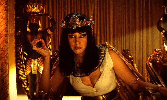 witchinghourz: Aubrey Plaza as Cleopatra on Drunk History (TV Series, 2019)