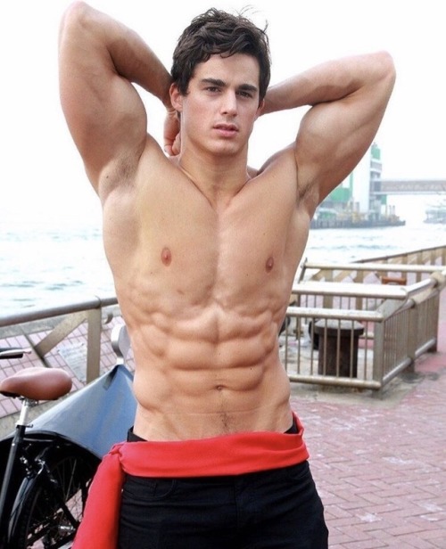 billyraysorensen:  Sexy Pete …Pietro Boselli 