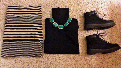 Striped Maxi Skirt: Charlotte Russe Black Turtleneck: H&amp;M Green/Gold Necklace: Charlotte Rus