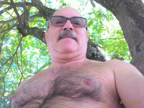 alimshaikh123: mature-mens-blog: mpmoche: silverbadbear: cosas-que-me-gustan-osi-2: arthurplesi: meu