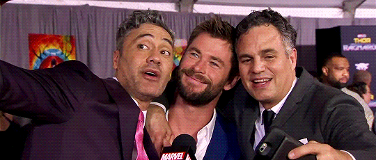 theavengers:Taika Waititi, Chris Hemsworth and Mark Ruffalo pose for a selfie at
