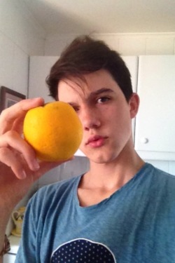 rarnon:  rarnon:  I’ll be a fruit model when I grow up  this was more than a year ago #iconic 