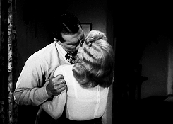 vivianleighs:  NOIRVEMBER DAY 11 — Double Indemnity (1944) dir. Billy Wilder 