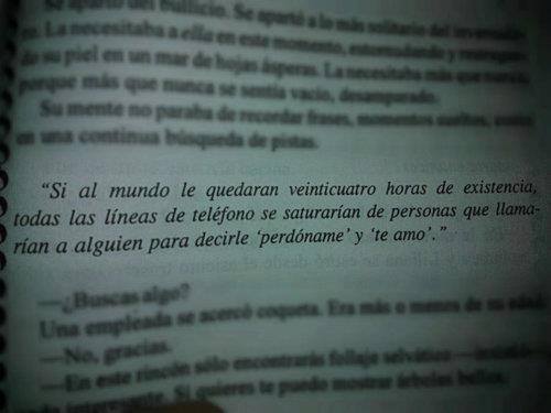 Camina en circulos.