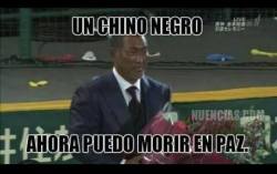 chilewebeooo:  un chino negro